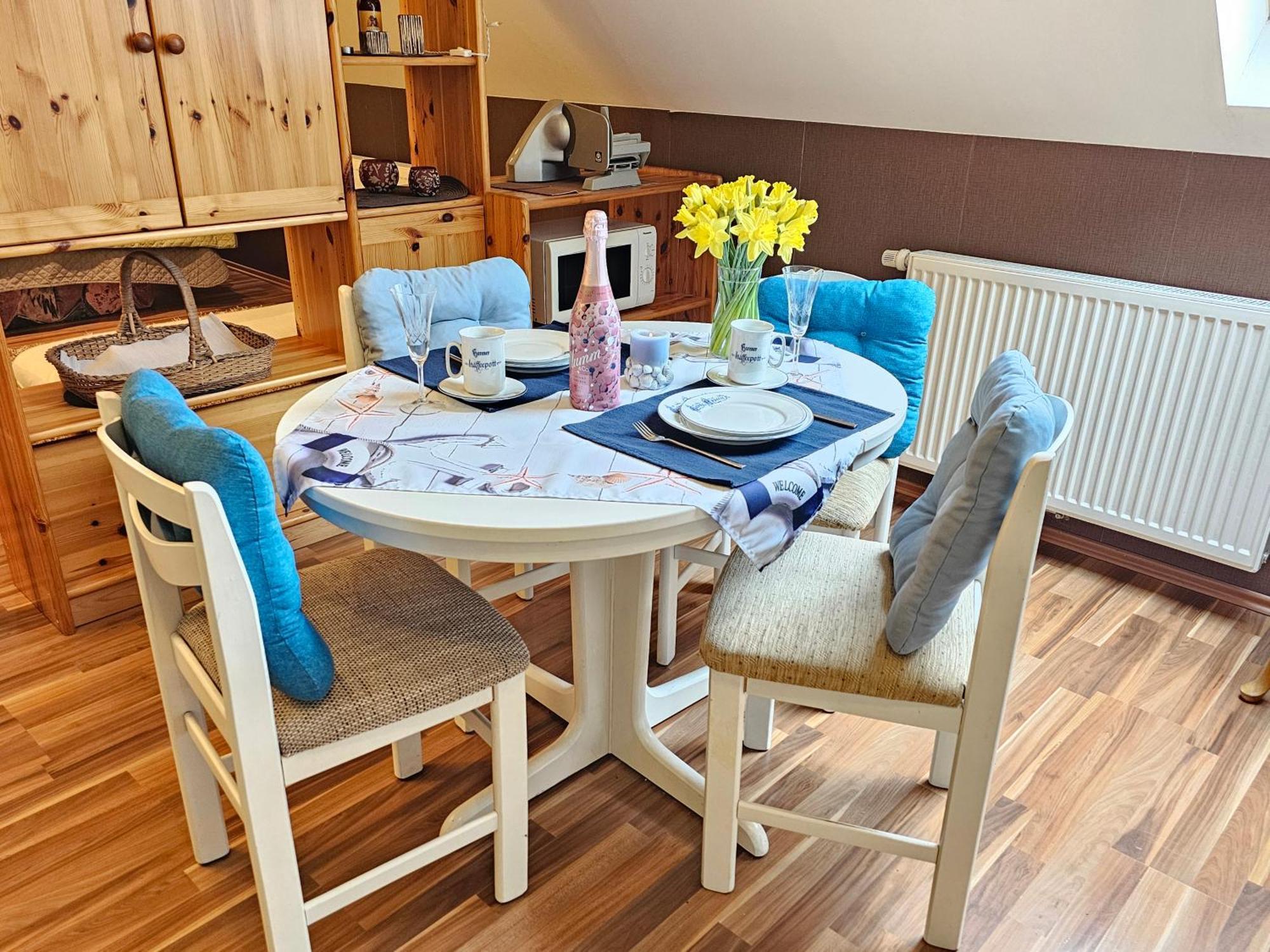 Exclusive Dachgeschosswohnung In Haren/Emmeln Bagian luar foto
